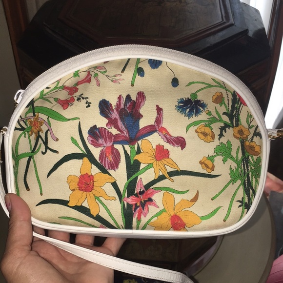 Vintage Gucci Flora Crossbody - Picture 3 of 8